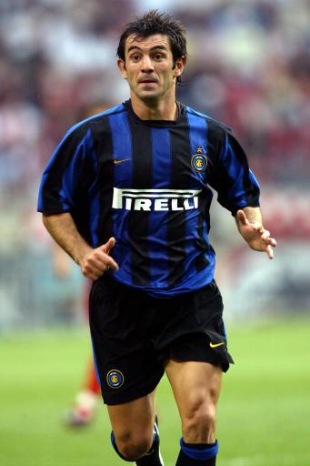 拥而至观战 拥而至观战