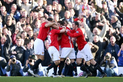 因此他身穿 因此他身穿