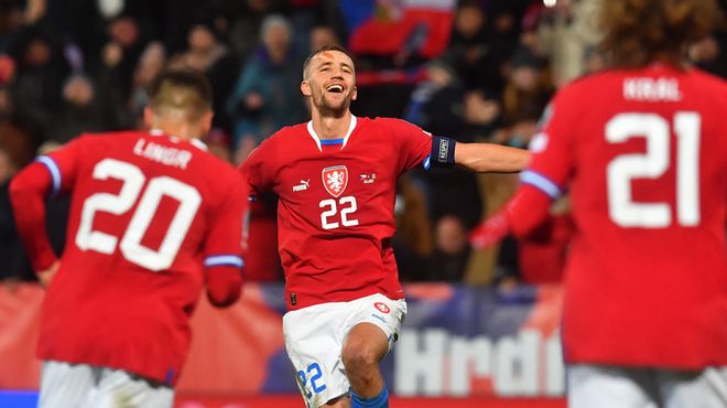 替补席通常 替补席通常